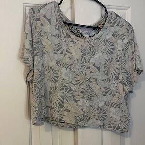American Eagle Outfitters Light Gray Leafy Crop Top